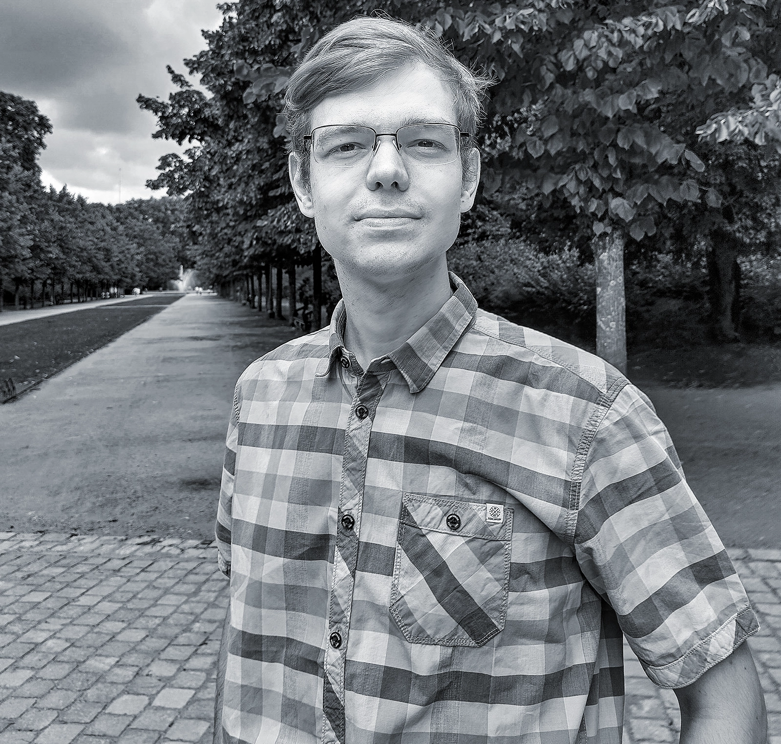 Black and white portrait of Simon Maenaut