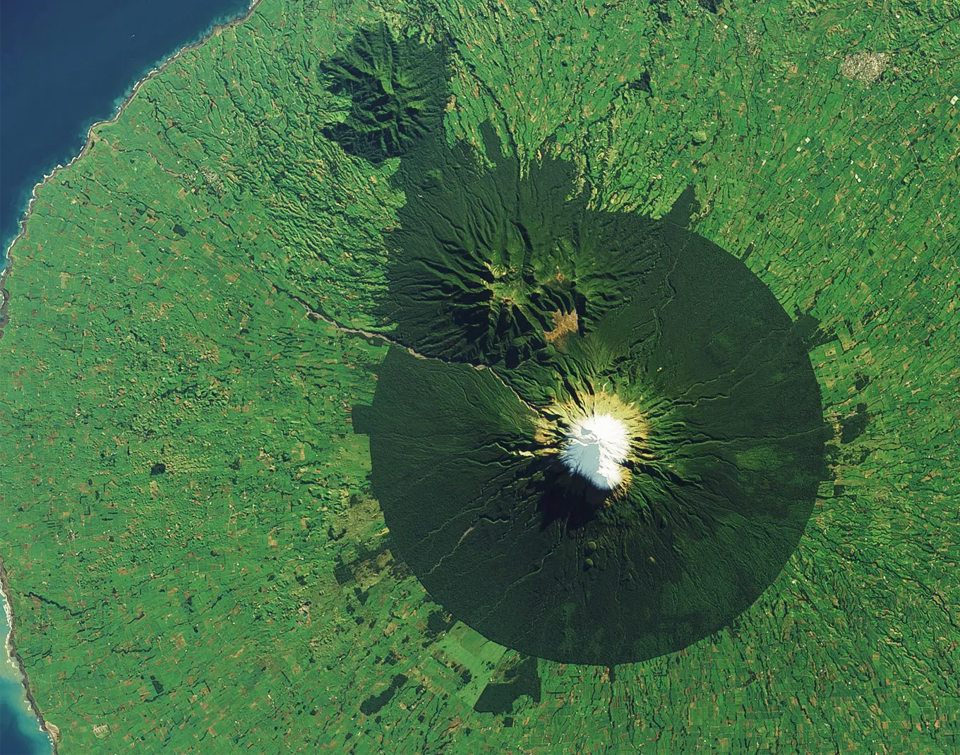 A satellite image of a mountain.