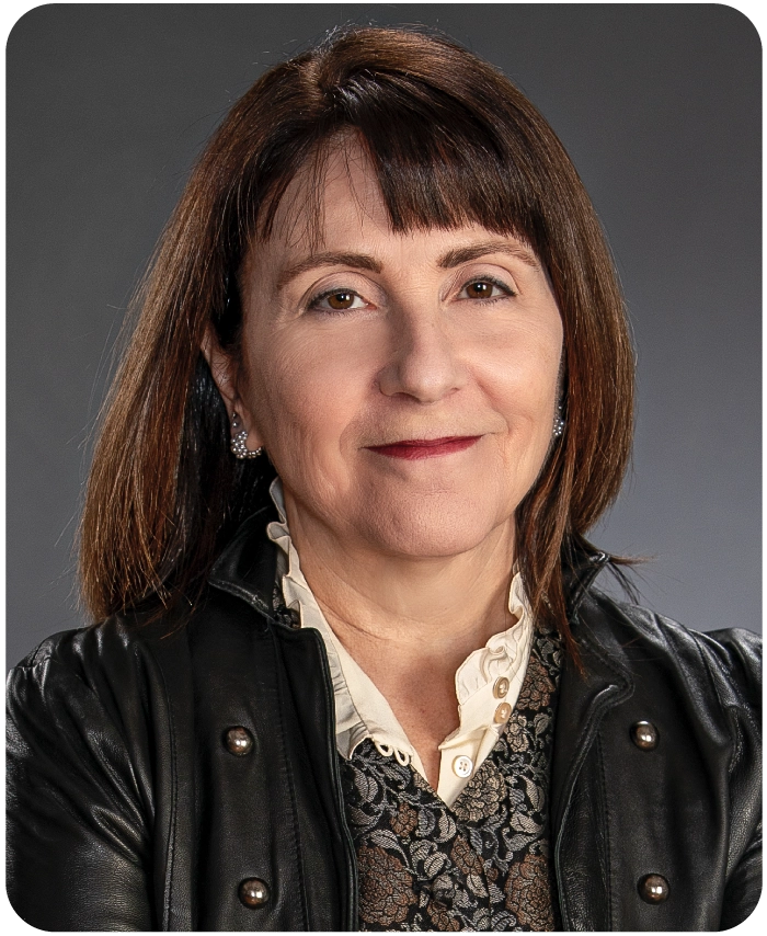 A portrait of Lisa Feldman Barrett.